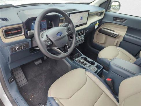 New 2025 Ford Maverick Lariat image 3