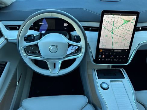 New 2025 Volvo EX90 Plus image 13