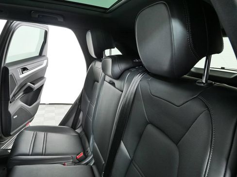 Certified 2026 Porsche Cayenne S AWD/4WD image 23