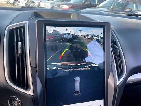 Used 2023 Ford Edge SEL w/ Convenience Package image 20