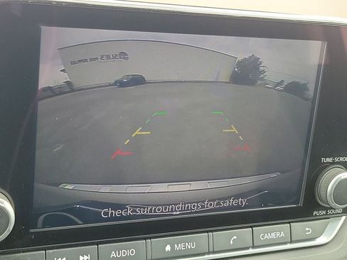 Used 2023 Nissan Rogue SV FWD image 18
