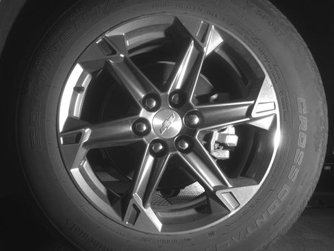 Used 2025 Chevrolet Blazer LT FWD image 14