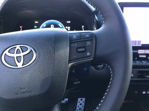 New 2026 Toyota Camry SE w/ Multimedia Upgrade Package image 8