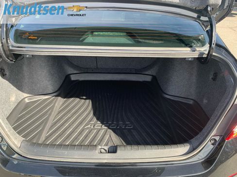 Used 2019 Honda Accord Touring image 15