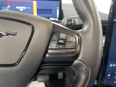 Used 2021 Ford Mustang Mach-E Select image 18