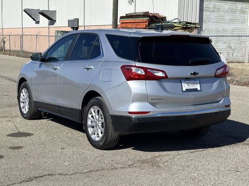 Used 2021 Chevrolet Equinox LT image 3