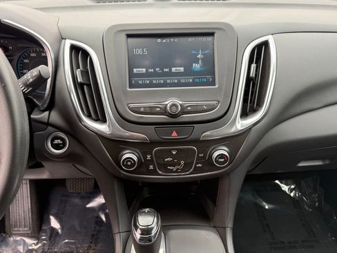 Used 2018 Chevrolet Equinox LT w/ LPO, Floor Liner Package FWD image 12