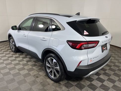 Certified 2025 Ford Escape Platinum image 5