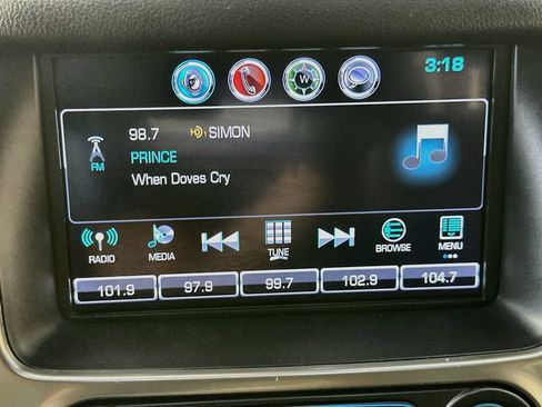 Used 2019 Chevrolet Suburban LT w/ Luxury Package AWD/4WD image 17