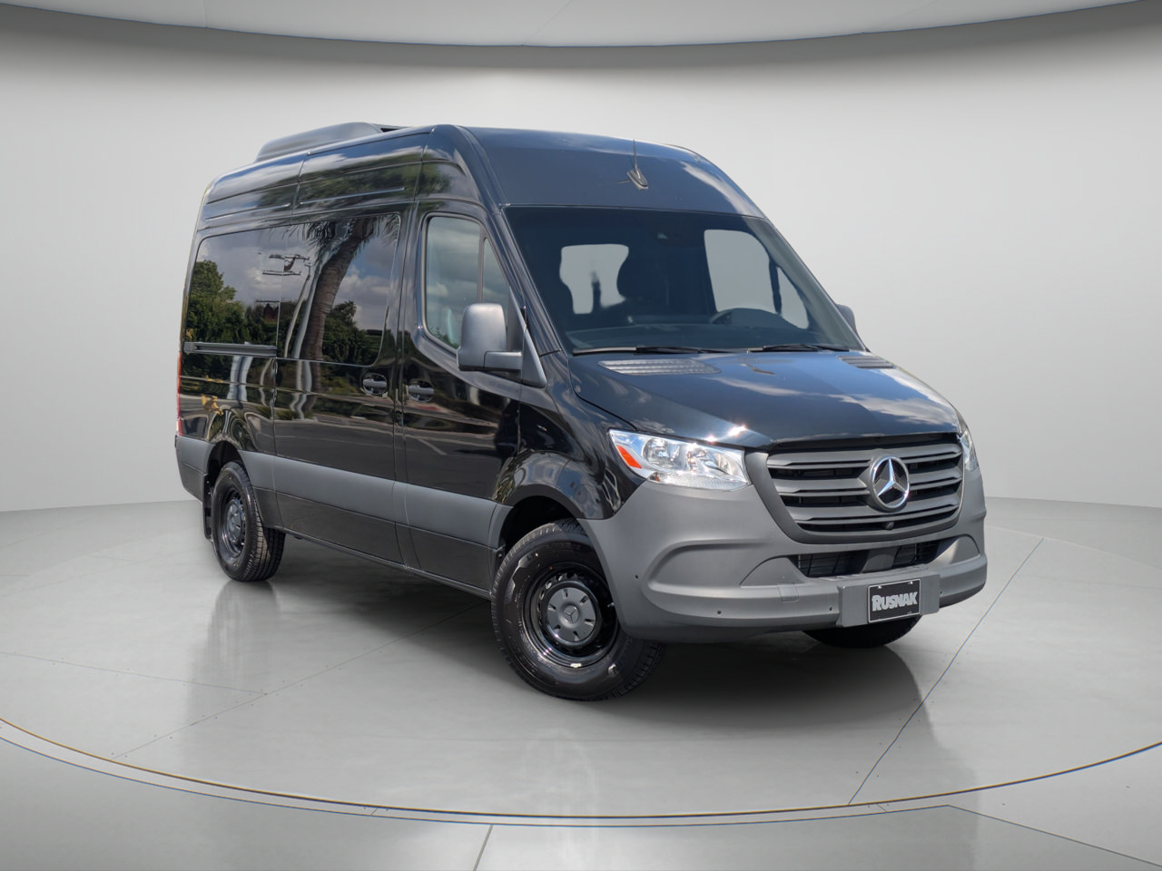 New 2025 Mercedes-Benz Sprinter 2500 image 1