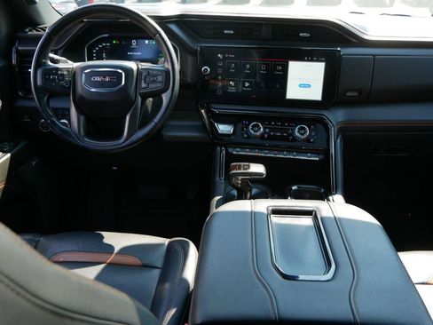 Certified 2022 GMC Sierra 1500 AT4 w/ AT4 Premium Package AWD/4WD image 23