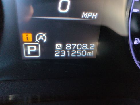 Used 2020 Subaru Outback Premium w/ Popular Package #1 AWD/4WD image 17