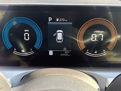 Used 2025 Hyundai Tucson SEL image 43