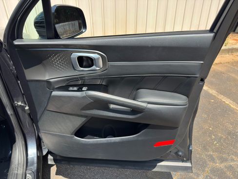 Used 2022 Kia Sorento SX FWD image 42