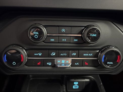 Used 2025 Ford Bronco Big Bend image 31