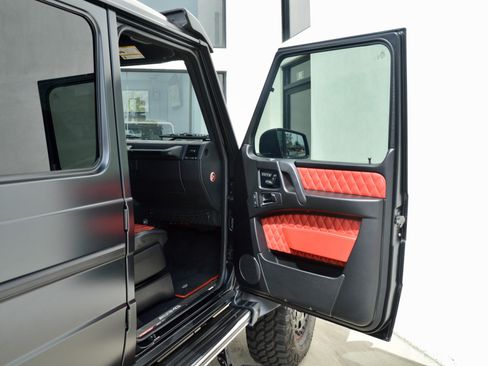 Used 2016 Mercedes-Benz G 63 AMG 4MATIC image 16