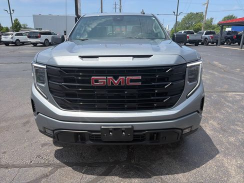 Used 2025 GMC Sierra 1500 Elevation w/ Preferred Package AWD/4WD image 4