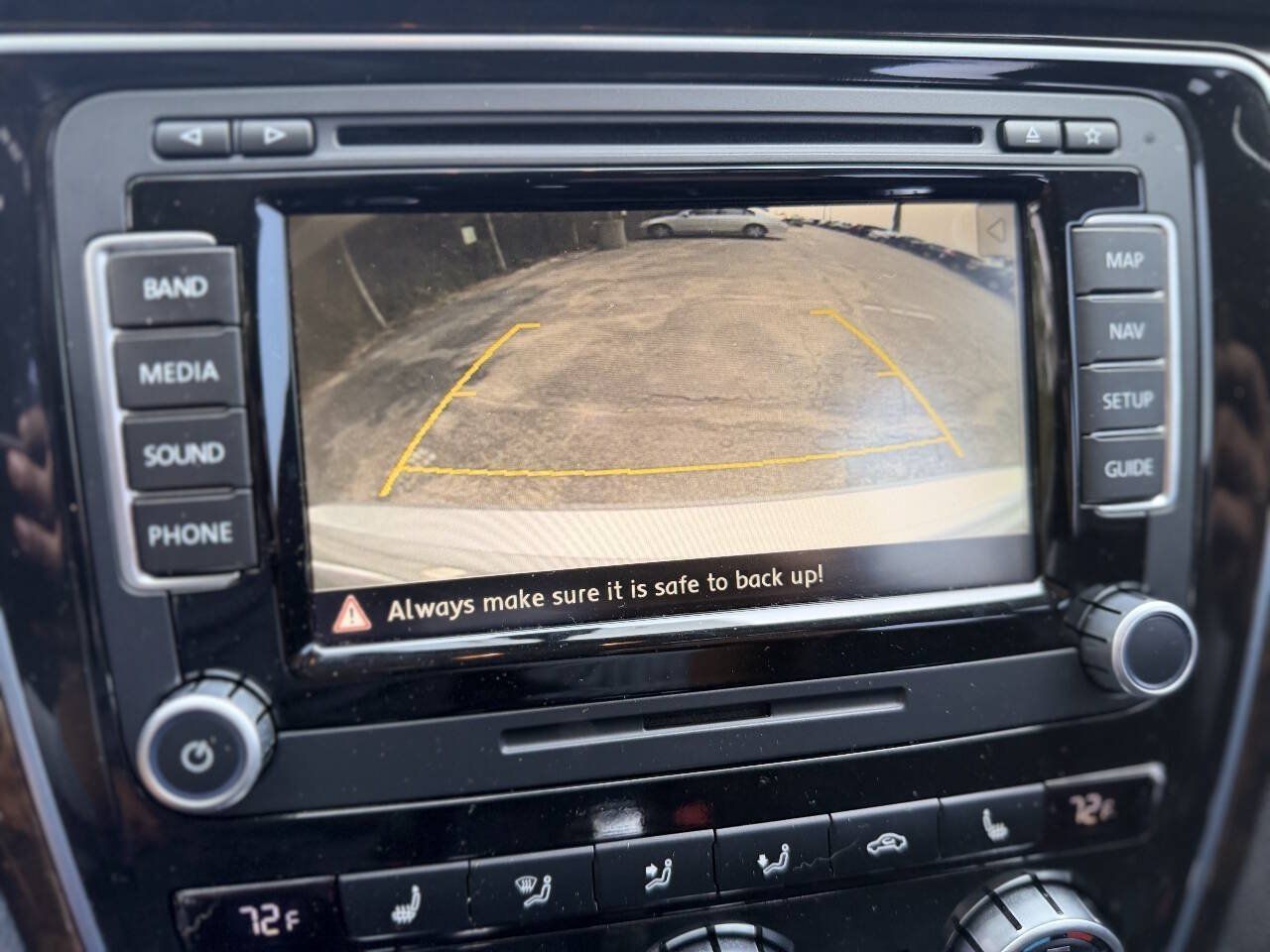 Used 2015 Volkswagen Passat TDI SEL Premium FWD image 17