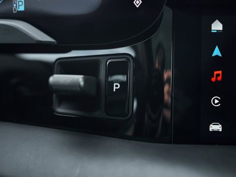 Used 2025 Porsche Taycan Turbo S w/ Premium Package image 64