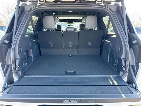 New 2026 Lincoln Navigator L Reserve w/ Jet Appearance Package AWD/4WD image 25