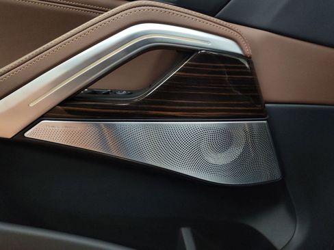 New 2026 BMW X6 M60i image 17