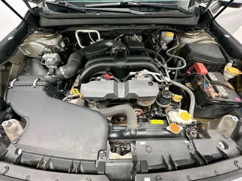 Used 2017 Subaru Outback 2.5i Premium AWD/4WD image 24