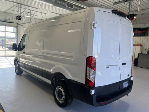 Used 2025 Ford Transit 250 148 Medium Roof RWD image 5