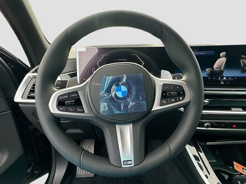 New 2026 BMW X5 xDrive40i w/ M Sport Package AWD/4WD image 8
