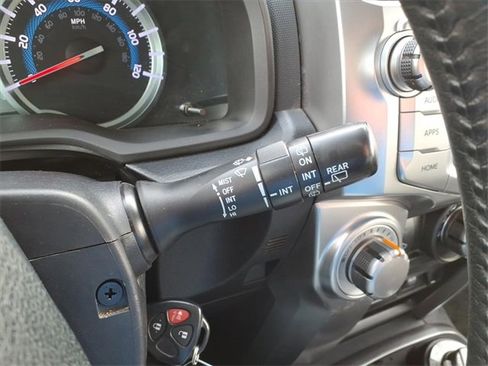 Used 2016 Toyota 4Runner SR5 image 21