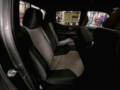 Certified 2023 Toyota Tacoma TRD Sport w/ Technology Package image 18