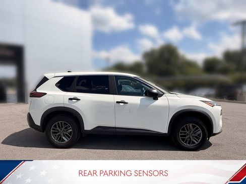 Used 2023 Nissan Rogue S AWD/4WD image 7