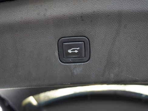 Certified 2023 Buick Enclave Essence w/ Experience Buick Package image 23