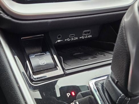 Used 2023 Subaru Outback Touring XT image 30