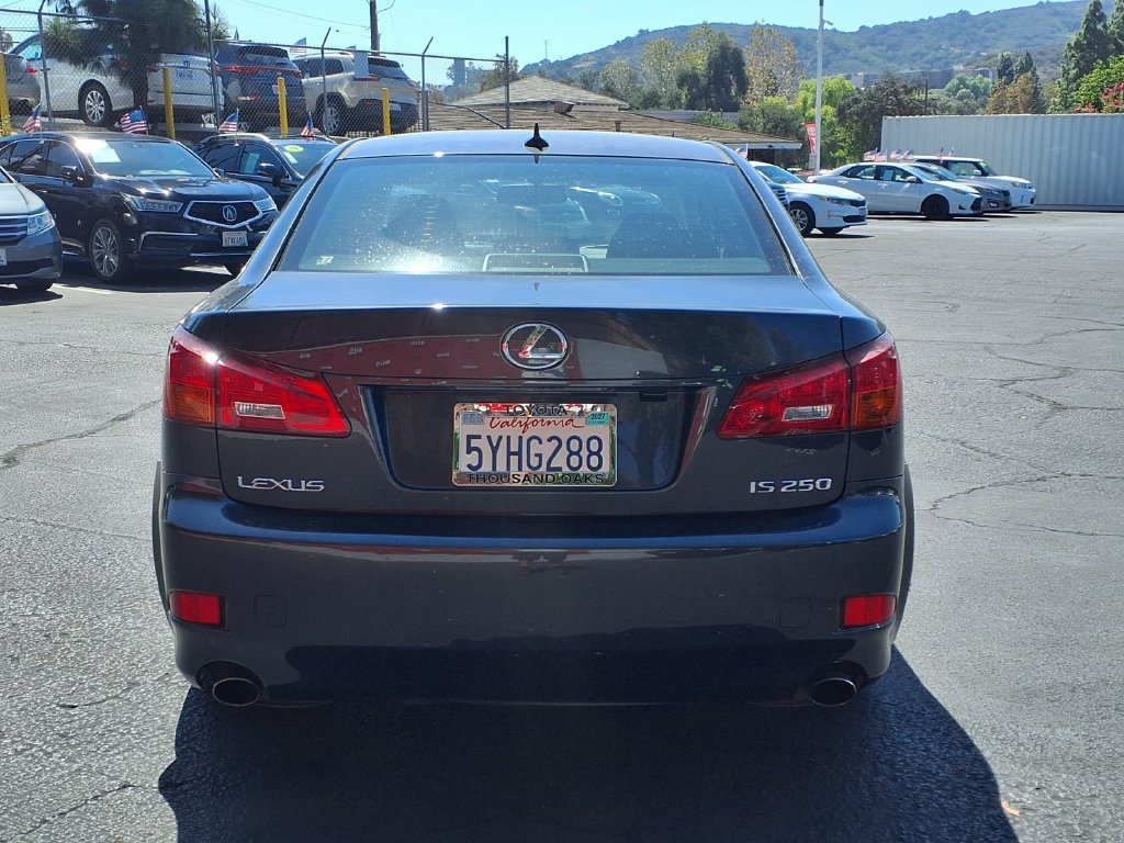 Used 2007 Lexus IS 250 w/ Premium Pkg RWD image 4