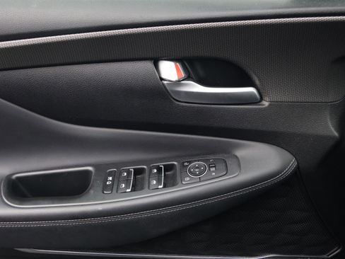 Used 2019 Hyundai Santa Fe Limited image 12