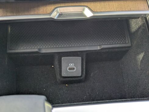 Used 2023 Land Rover Range Rover SE image 30