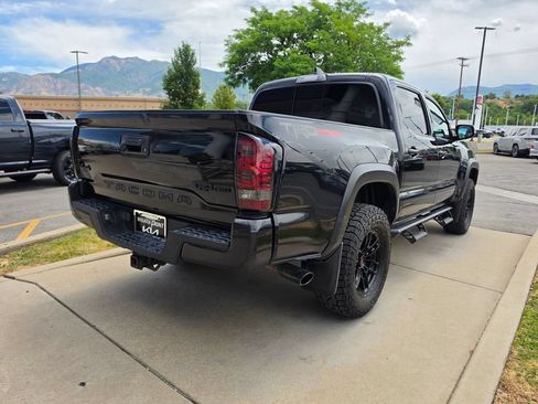 Used 2021 Toyota Tacoma TRD Pro AWD/4WD image 5