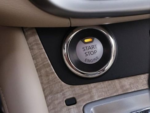 Certified 2024 Nissan Murano SL image 16