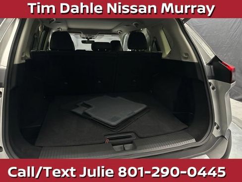 Used 2023 Nissan Rogue SV w/ SV Premium B Package AWD/4WD image 20