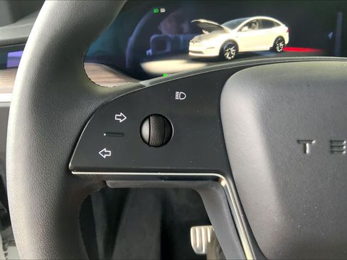Used 2023 Tesla Model X AWD/4WD image 23