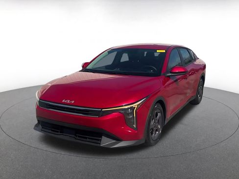 Used 2025 Kia K4 LXS image 7