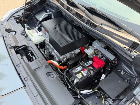 Used 2019 Nissan Leaf S w/ Protection Package FWD image 30