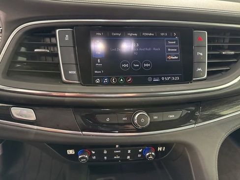 Used 2021 Buick Enclave Avenir w/ Avenir Technology Package image 28