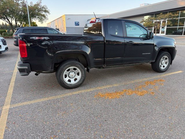 Used 2022 Chevrolet Colorado W/T w/ WT Convenience Package AWD/4WD image 4