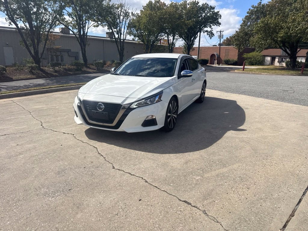 Used 2020 Nissan Altima 2.5 SR FWD image 17