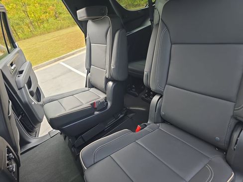New 2026 Chevrolet Tahoe Premier AWD/4WD image 14