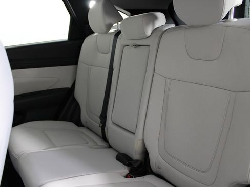 Certified 2026 Hyundai Tucson SE FWD image 20