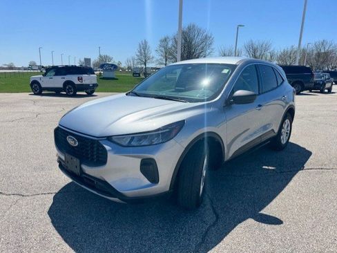 Used 2023 Ford Escape Active w/ Tech Pack #1 image 3