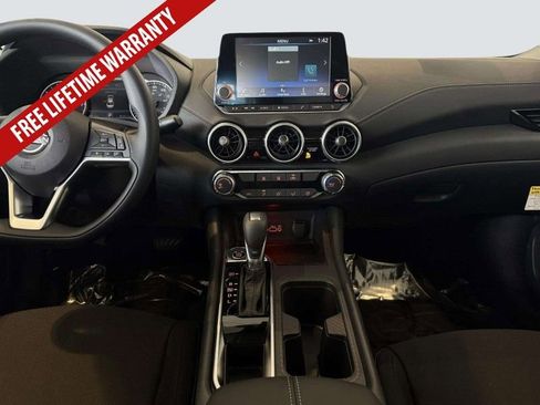New 2025 Nissan Sentra SV image 18