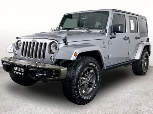 Used 2016 Jeep Wrangler Unlimited Sahara AWD/4WD image 14